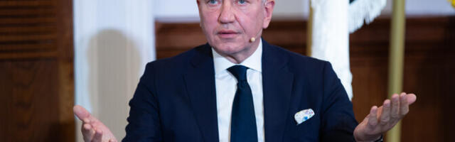 Бывший президент Банка Эстонии Вахур Крафт вступил в партию "Правые"