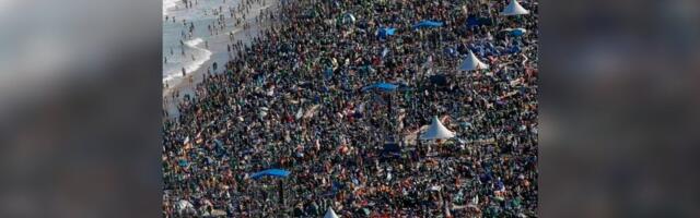 Правда ли, что на фото изображён переполненный отдыхающими пляж в Китае?