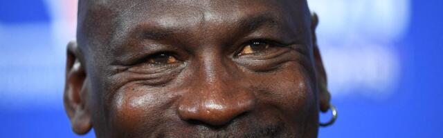 ВИДЕО | Роскошный особняк Майкла Джордана сдают в аренду за баснословную сумму — но вход только по жёстким правилам!