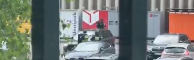 ВИДЕО | Полиция задержала в Тарту мужчину, угрожавшего предметом, похожим на оружие