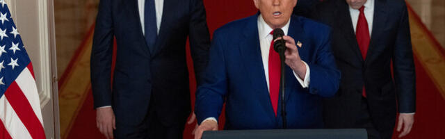 Трамп повысил торговые пошлины для Канады до 35%