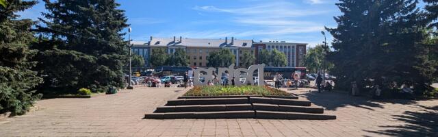 Объявлен конкурс на размещение точки питания у очереди к нарвскому погранпункту