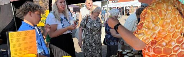 Пчеловоды: появилась хорошая возможность распродать запасы меда с прошлых сезонов