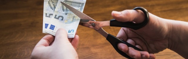 Интернет-мошенники выманили у двух жителей Силламяэ значительные суммы