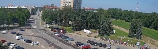 Игорь Таро: в Нарве перед границей действительно запрещали сидеть на скамейке, но были причины