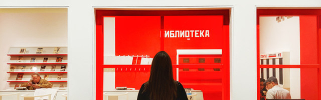 Названы самые популярные слухи о коронавирусе среди россиян