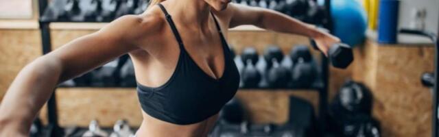 Разведение гантелей в стороны стоя: техника выполнения, какие мышцы работают