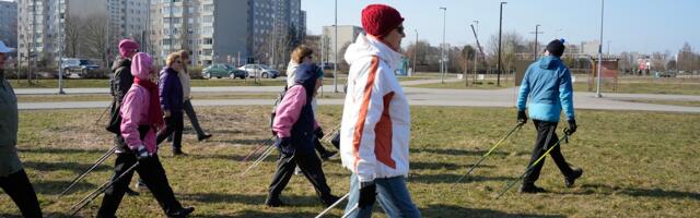 Как энергично начать выходные? Присоединяйтесь к тренировкам по скандинавской ходьбе в Ласнамяэ!