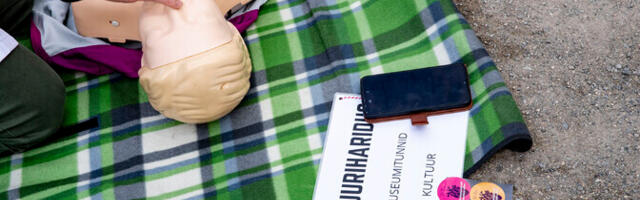 ФОТО: культурные учреждения провели в Тарту хеппенинг в поддержку учебных экскурсий