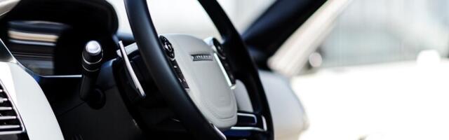 Суд РФ допустил использование иностранных водительских прав россиянами с ВНЖ за рубежом