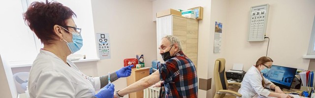 Небольшой спрос на вакцину в Ида-Вирумаа отправил дозы пылиться в шкафах