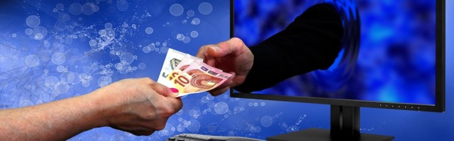 Не смотря на предупреждения мошенники вновь обманули доверчивых людей