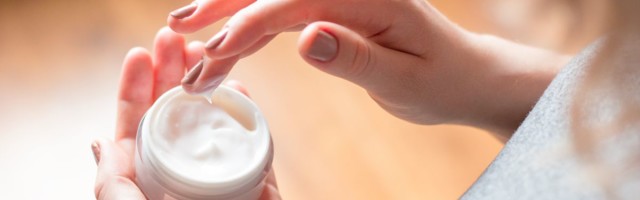 Крем от морщин: как правильно выбрать средство для зрелой кожи