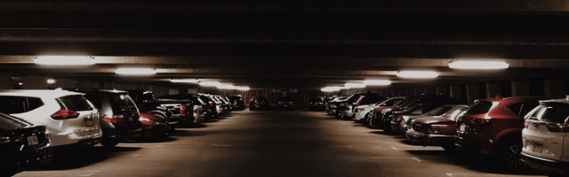 Мужчина погиб при попытке научить сына парковаться