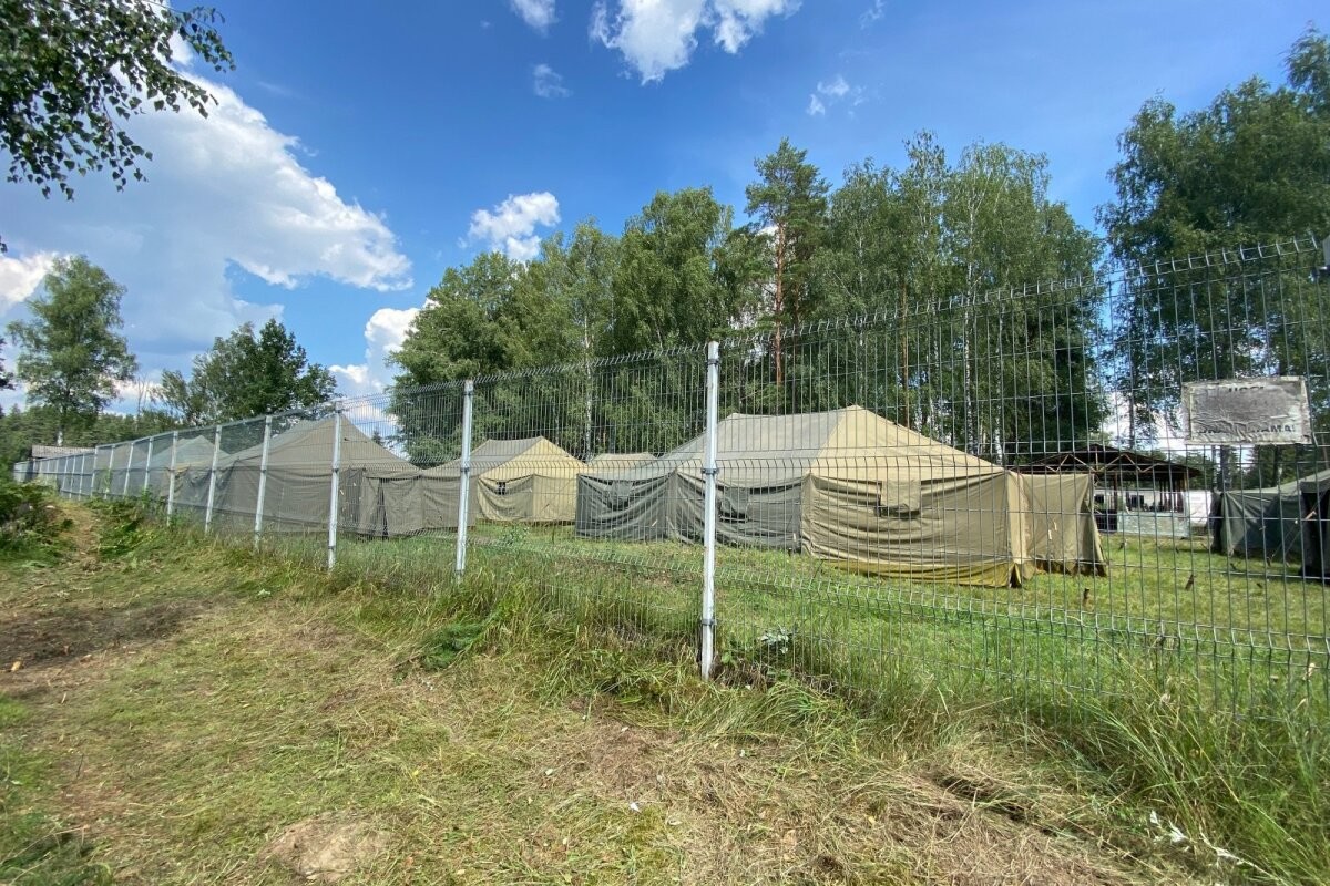 Лагерь в Литве. Лагере для беженцев Рудининкай. Сбежал в литву