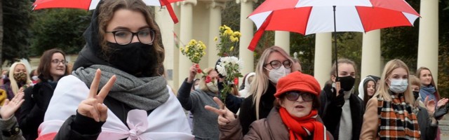 В Минске прошли марши женщин и студентов. На родине Лукашенко - провластный автопробег