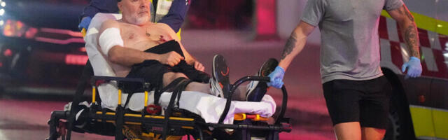 15 человек погибли при стрельбе на пляже в Австралии