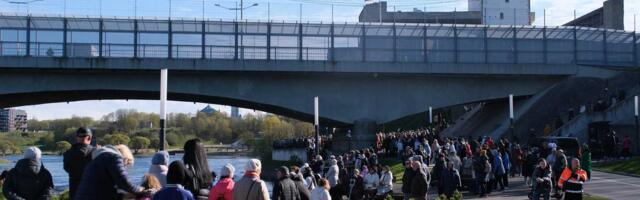 9 мая в Нарве: Департамент полиции начала 75 производств