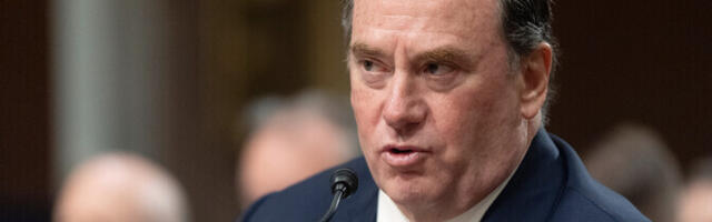 Пентагон объявил об отставке министра ВМС США Джона Фелана