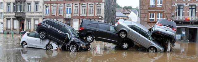 Затяжные ливни вызвали наводнение в Бельгии: минимум 14 погибших