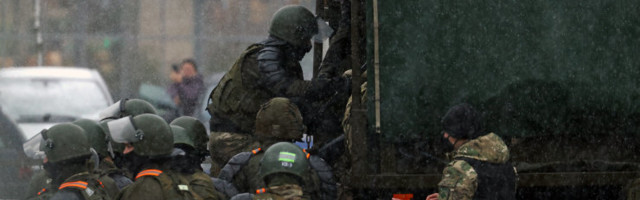 Очевидцы сообщают о движении военной техники в центр Минска