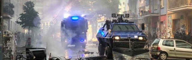 В Берлине произошли новые ожесточенные столкновения полиции со сквоттерами