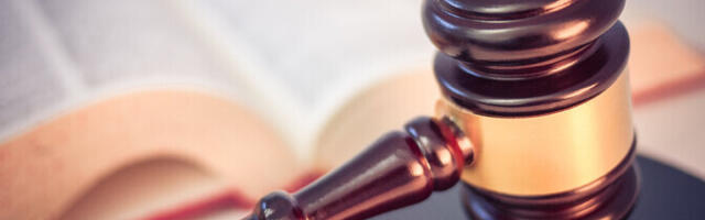 В России с начала года обвинили в коррупции 99 высокопоставленных чиновников