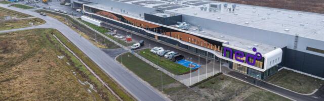 От желающих найти работу на заводе магнитов в Нарве поступило более полутора тысяч резюме