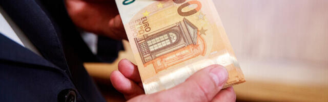 Нарвитянка о жертвах мошенников: как в здравом уме можно пин-код и все свои данные выложить?