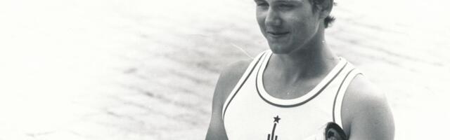 Олимпийской регате — 45 лет. Из Москвы прислали факел, который не гас даже под водой