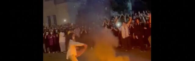 Правда ли, что на этом видео жительницы Ирана празднуют отмену требования о ношении хиджаба?