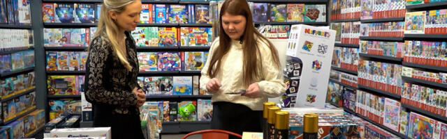 Представители магазинов рассказали, какие игрушки в этом году оказались под елкой