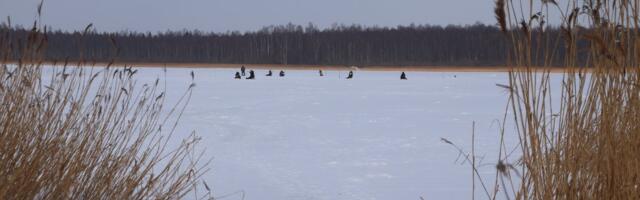 В Литве за день две трагедии на льду: погибли два рыбака 