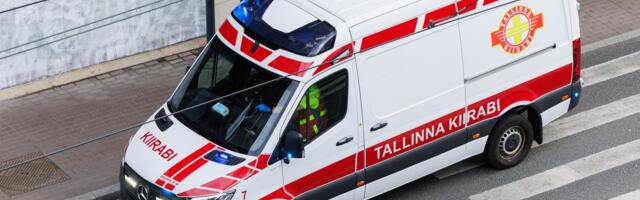 В Таллинне пьяный самокатчик врезался в стену тоннеля