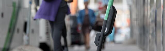 Селфи в шлеме в конце поездки. Bolt будет оценивать стиль езды электросамокатчиков