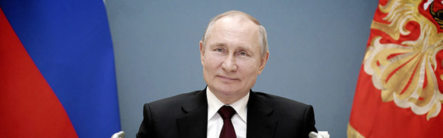 Путин перед выборами распорядился выплатить пенсионерам по 10 тысяч рублей