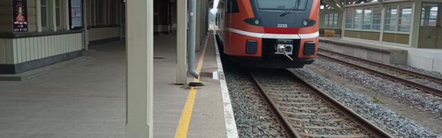 Нестабильное расписание и убытки: Elron страдает из-за задержек в электрификации