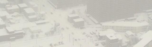 Снежная буря стала причиной транспортного хаоса на острове Хоккайдо