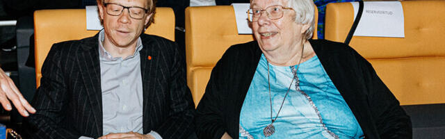 Лауристин выступила с критической речью в адрес руководства соцдемов на съезде партии