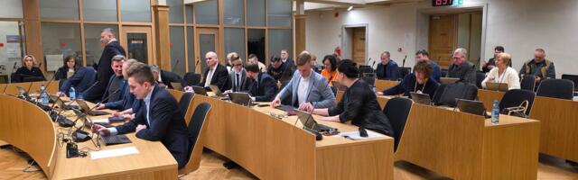 Ваарманн: депутаты движения „План Б“ в Нарвском горсобрании начинают коалиционные переговоры с центристами