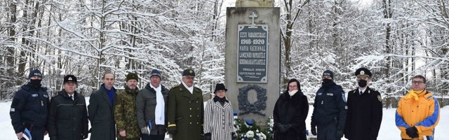 В Нарве отметили 101-ю годовщину Тартуского мира