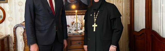 Ляэнеметс: «Пока не будут найдены новые решения, Пюхтицкий монастырь будет продолжать свою обычную деятельность»