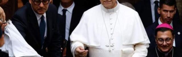 Папа римский предупредил о больших проблемах из-за богатства Маска