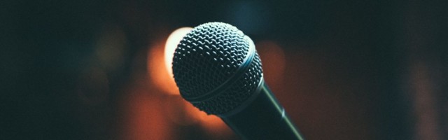 «Тот ещё театр»: Русский театр запускает юмористический медиа-спектакль в онлайн-режиме