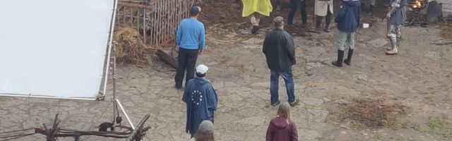 ФОТО: В Нарвском замке снимают сцены средневекового детектива «Аптекарь Мельхиор»