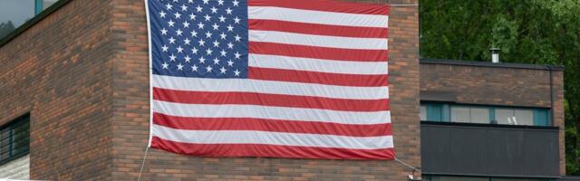 Стрельба на параде в США: шесть человек погибли, 24 ранены