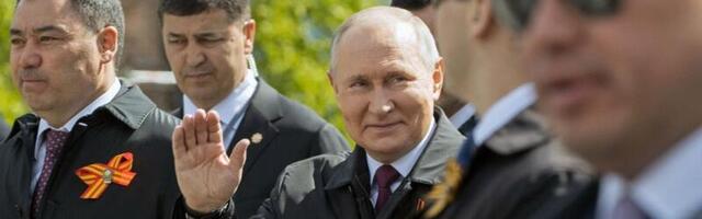 МНЕНИЕ | Слов немного, танков - еще меньше. Чем запомнится парад 9 мая в Москве