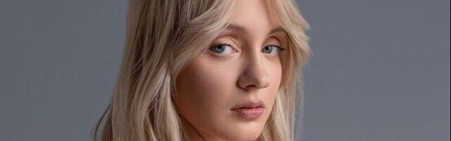Теплые оттенки и длинные волосы: литовские стилисты byAtwins диктуют hair-тренды