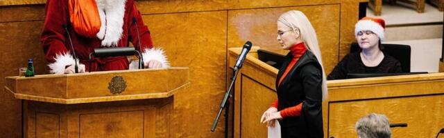 В Рийгикогу отказались от традиции приглашать Деда Мороза на последнее заседание года