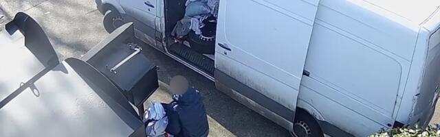 В Англии задержана банда литовцев, воровавших из контейнеров пожертвованную одежду